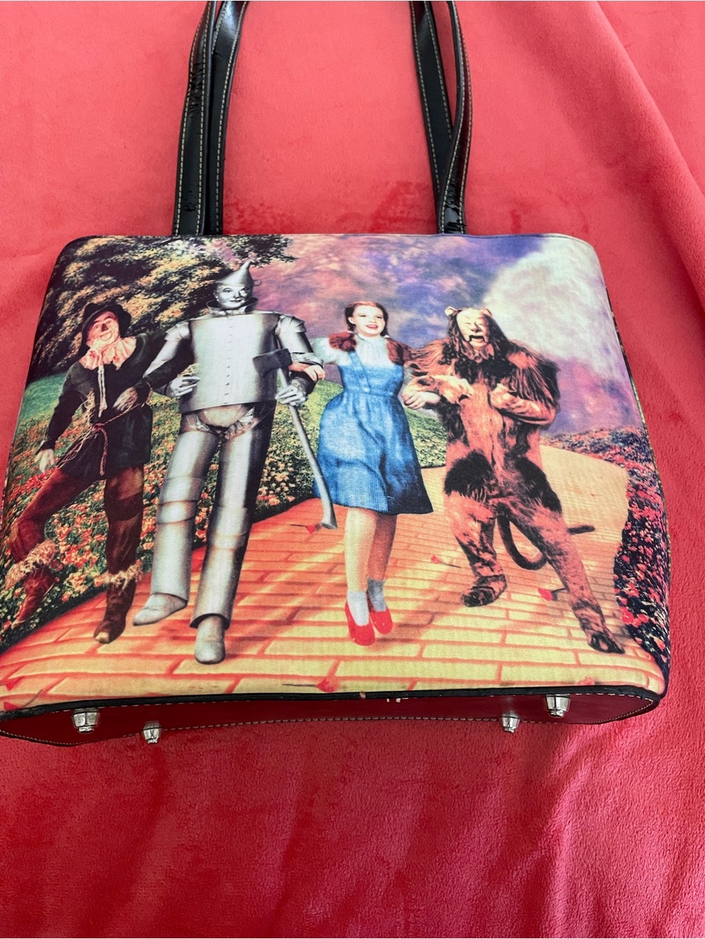 Wizard of Oz Graphic Tote Bag in Multicolor